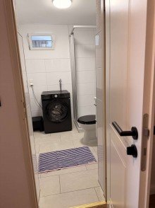 Badezimmer Erstbezug nach Sanierung - m�blierte 1,5-Zimmer-Wohnung (DG) mit Loggia in M�geldorf